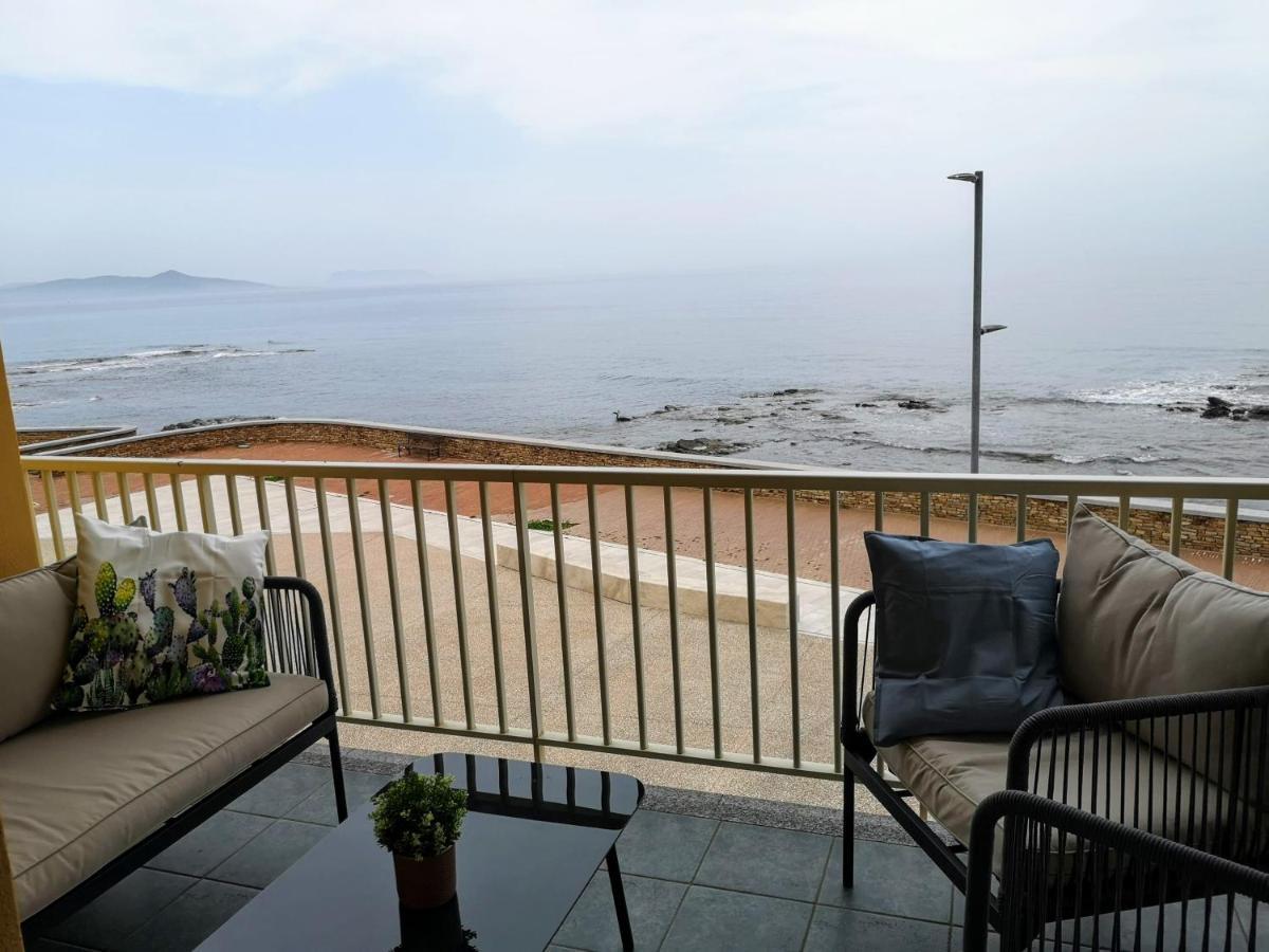 Casa Con Terrazza Fronte Mare Villa Santa Lucia  Exteriör bild